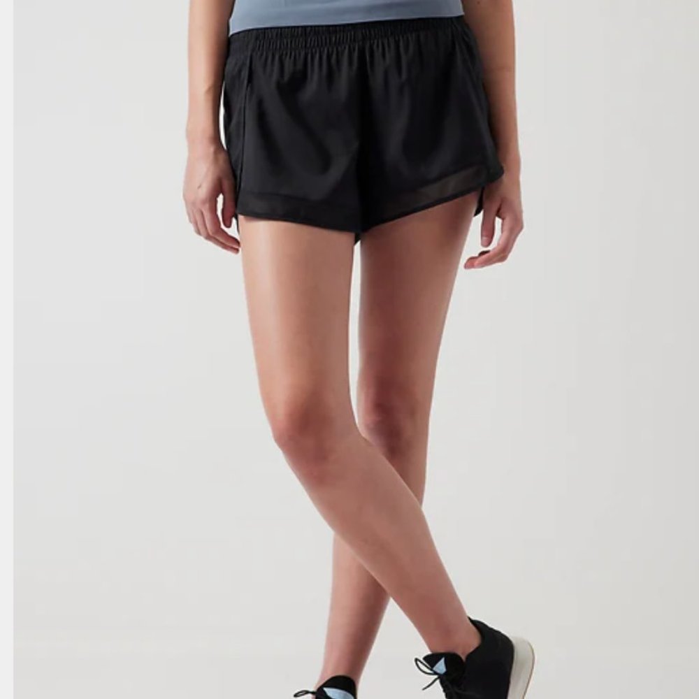 Athleta Mesh Racer Shorts 4"